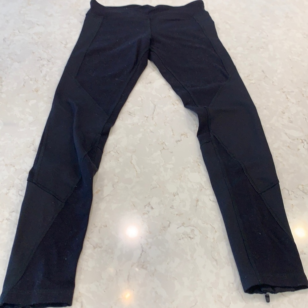 ALO accelerated legging